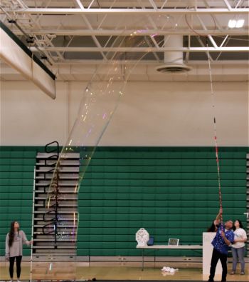 world's
tallest soap bubble